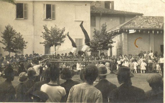 1920 - esibiizione in paese